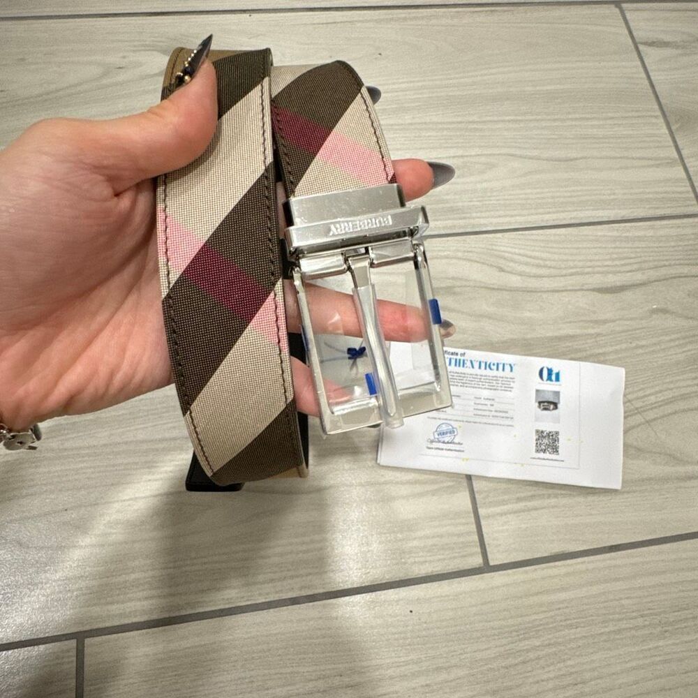 NWT men’s Burberry nova check belt size 32   80 cm comes with authentication pap - Picture 4 of 7